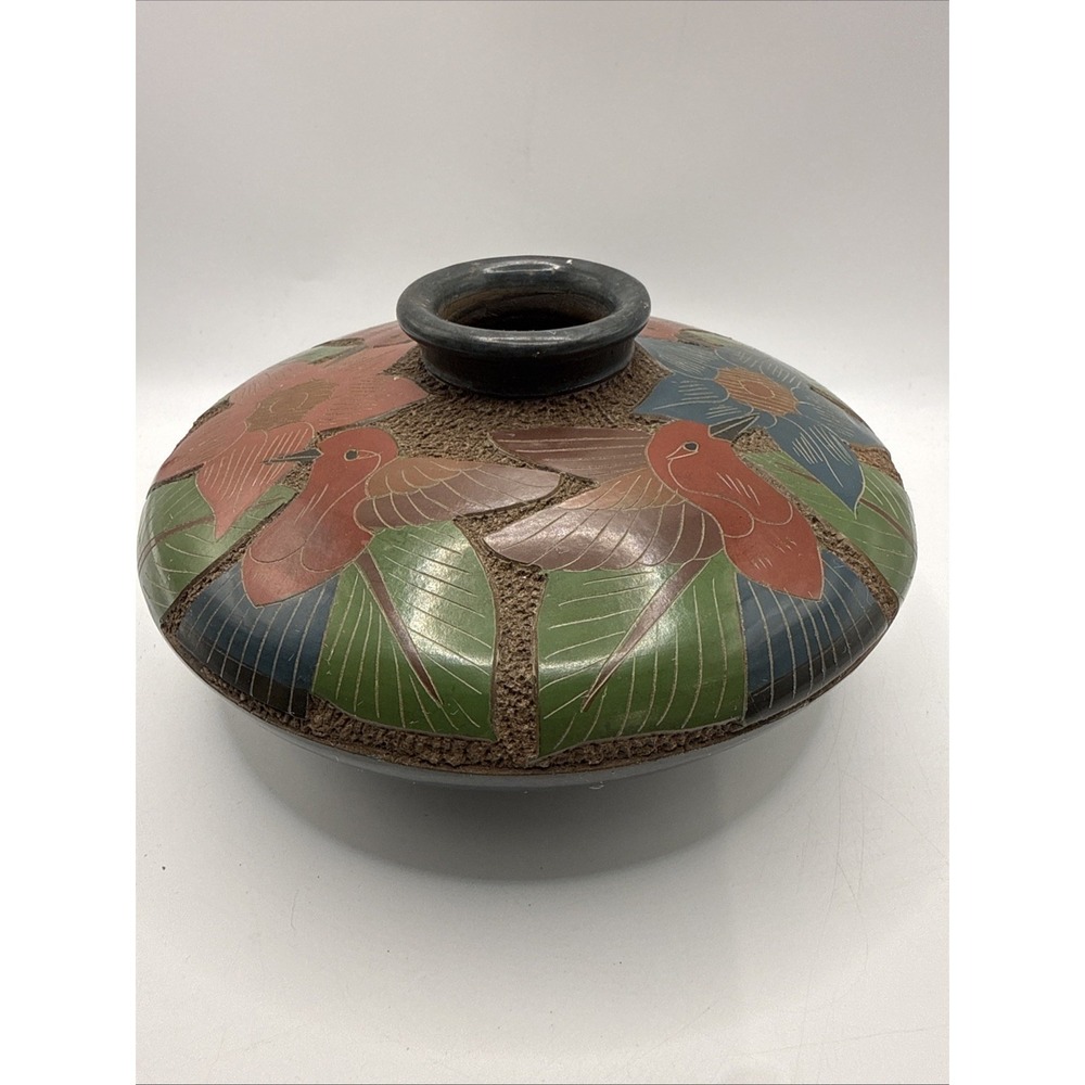 Nicaraguan Hand Made Seed Pot Carved 6" Round 3"Tall Hummingbird Gardening